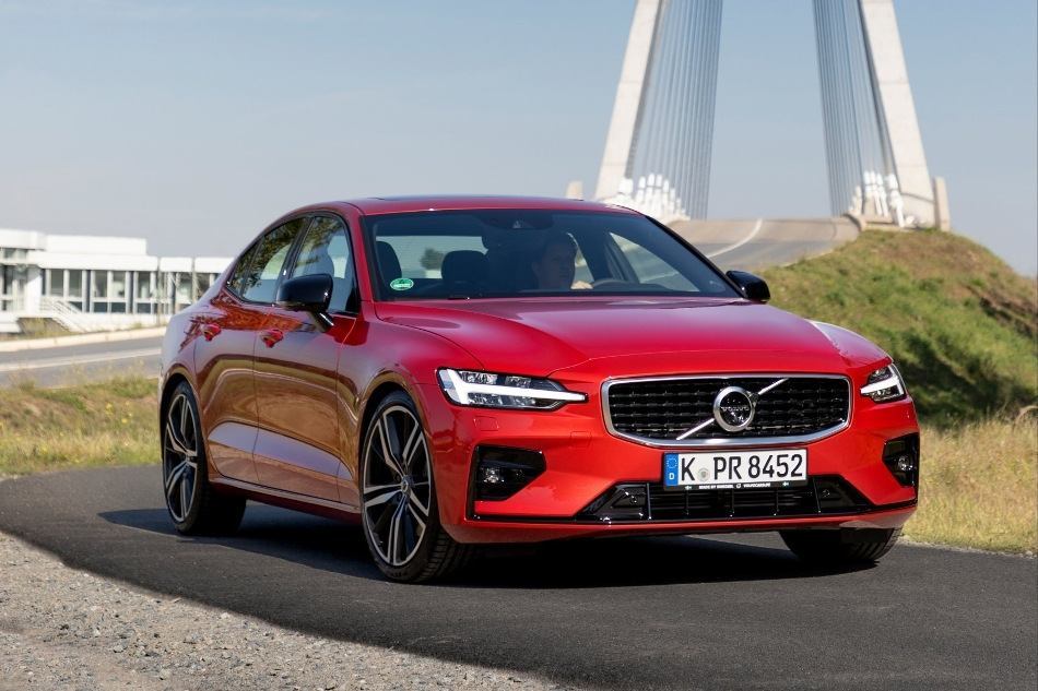 Volvo S60 apskats: stilīgs zviedru sedans