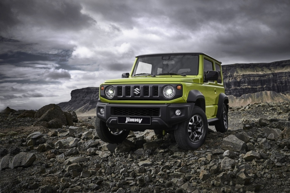 Leģendārais apvidus auto Suzuki Jimny IV paaudze