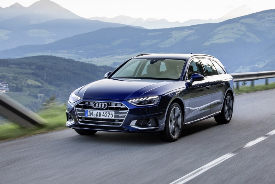 Premium universāļa Audi A4 Avant apskats