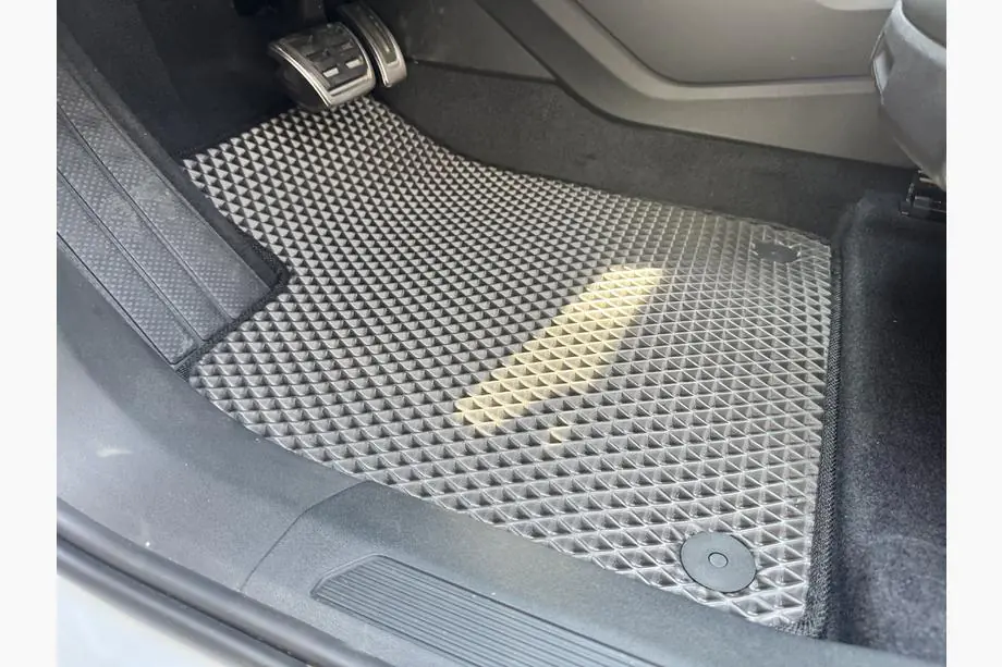 Audi Q4 e-Tron 2021– EVA auto paklājiņi (melni) Image
