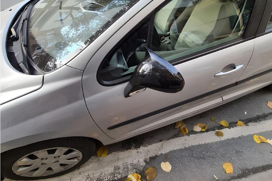 Peugeot 207 2006–2014 Spoguļu vāciņi BMW-Style (2 gab.) Image