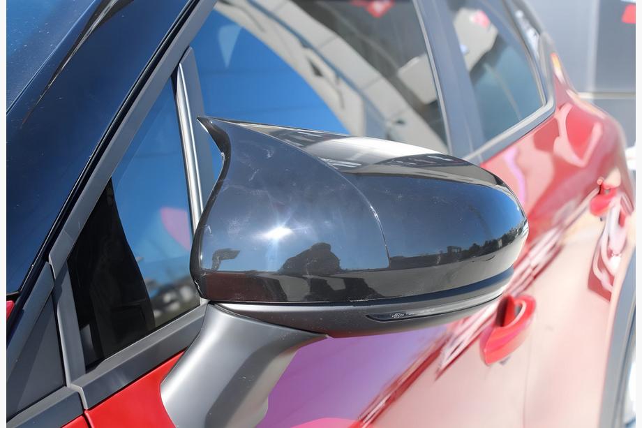 Renault Captur 2019– Spoguļu vāciņi BMW-Style (2 gab.) Foto 1