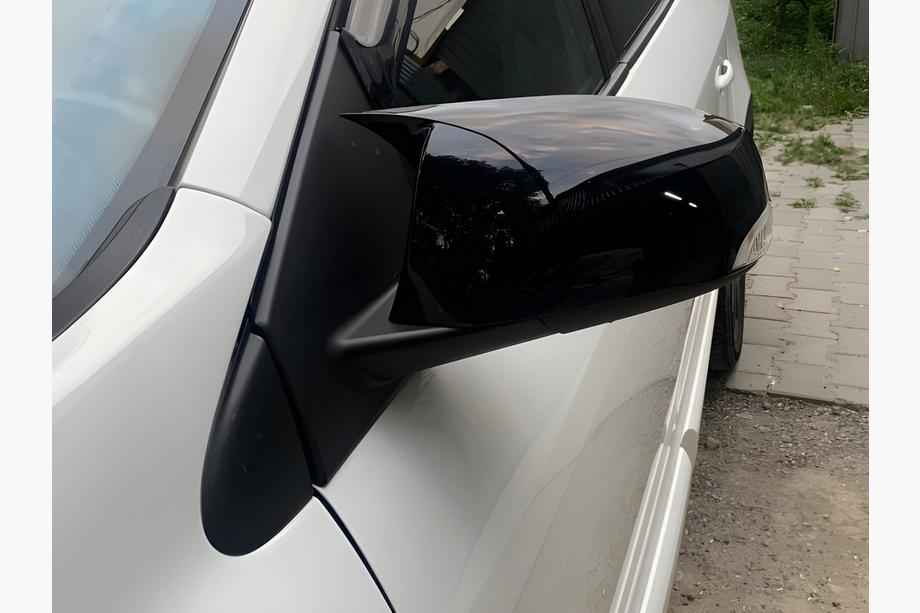 Renault Laguna 2007–2015 Spoguļu vāciņi BMW-Style (2 gab.) Foto 3