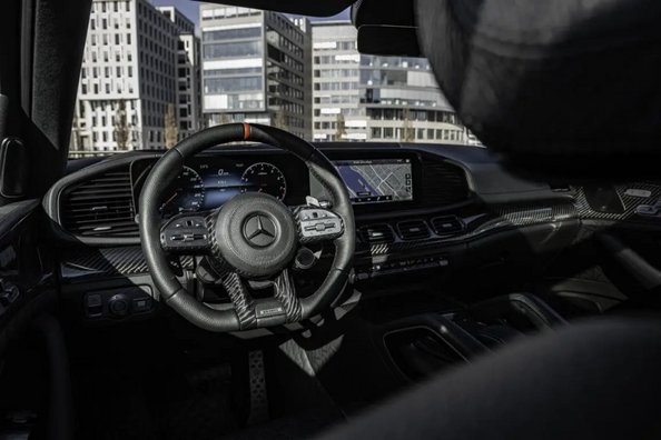 Apskats: BRABUS 900 Super Black Mercedes-AMG GLS 63 4MATIC+ Foto 6