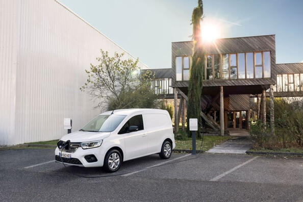 Elektriskā furgona Renault Kangoo Van E-Tech apskats