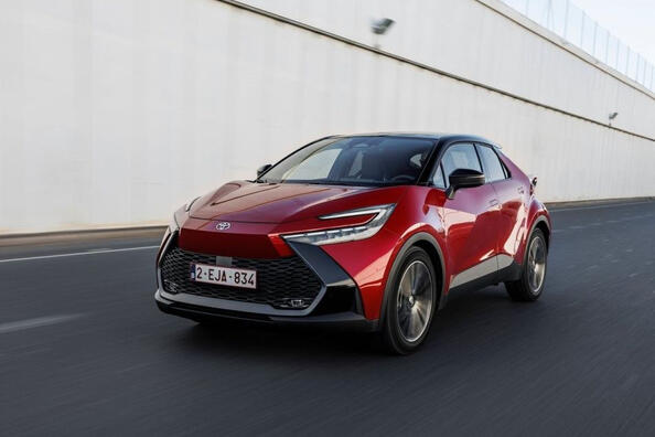 Toyota C-HR 2023: otrās paaudzes apskats