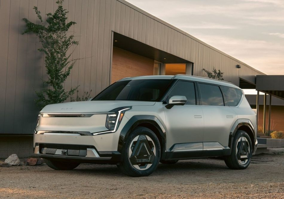 Apskats: jaunais elektriskais krosovers Kia EV9