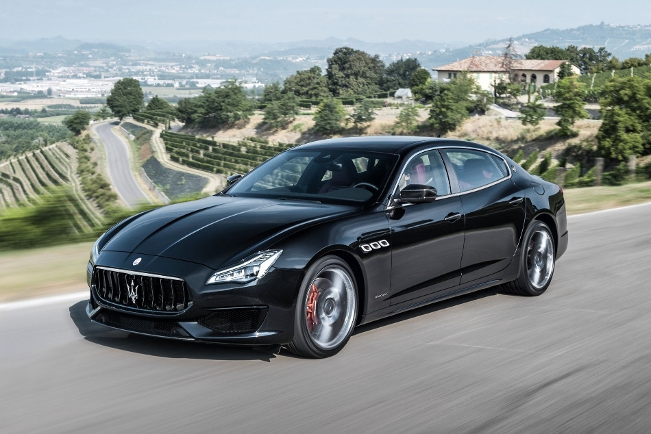 Apskats par atjaunināto Maserati Quattroporte VI paaudzi