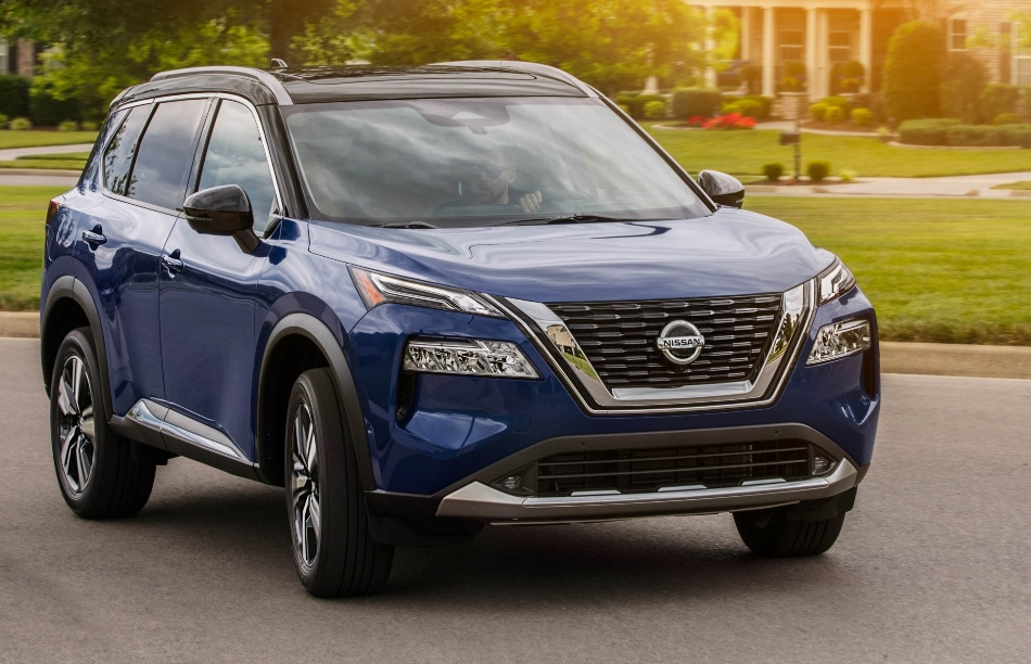 Nissan Rogue krosovers: trešās paaudzes apskats