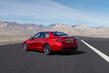 Premium sedana Infiniti Q50 apskats foto 2