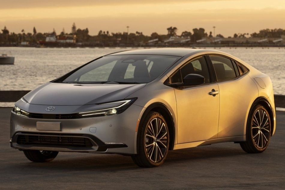 Toyota Prius 2023 piektās paaudzes apskats