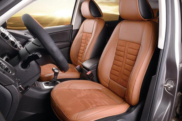 Kāds materiāls ir labākais auto sēdekļu pārvalkiem?