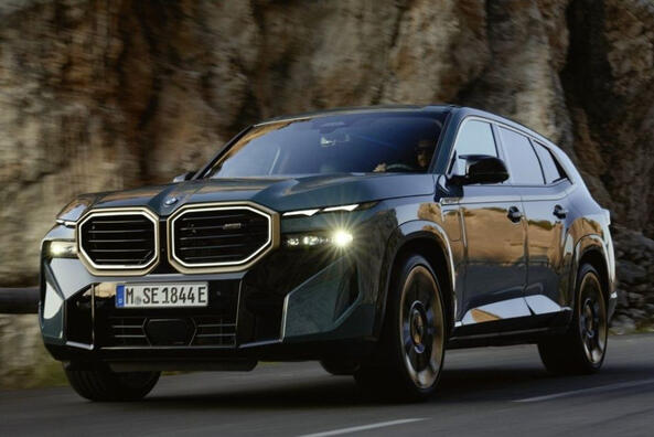BMW XM apskats: jauna sportiskuma dimensija