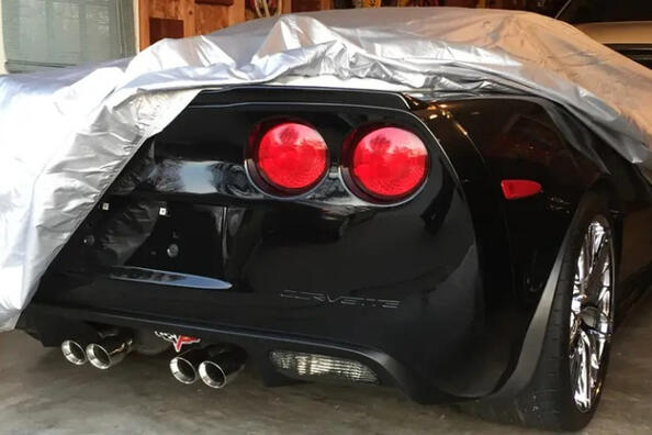 Kāds materiāls ir labākais auto pārsegam?