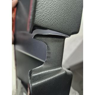 Izpārdošana – 3 daļu spoilers (ABS) Dacia Duster 2018–2024 foto 3