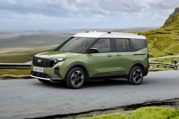 Ford Tourneo Courier 2023 (2. paaudze) apskats Foto 3
