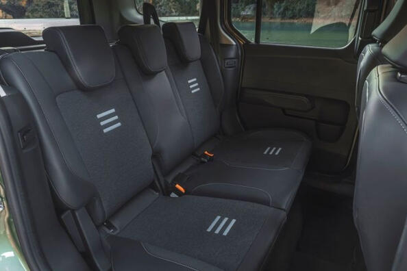Ford Tourneo Courier 2023 (2. paaudze) apskats Foto 5
