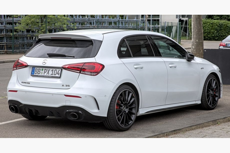 Mercedes A-class W177 2018– Aizmugurējais difuzors ar izpūtēja uzgaļiem (Dizains A35 HB) Image