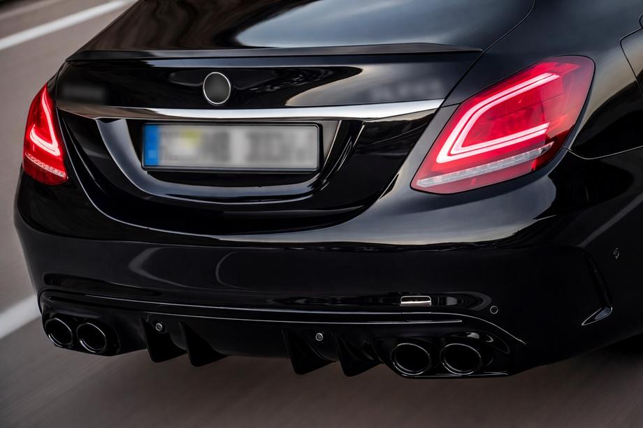 Mercedes C-class W205 2014–2021 Aizmugurējais difuzors ar izplūdes uzgaļiem (Design C43) Image