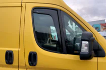 Opel Movano 2021– Ieliekamie logu deflektori (2 gab., HIC) foto 1