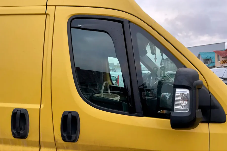 Opel Movano 2021– Ieliekamie logu deflektori (2 gab., HIC) Image