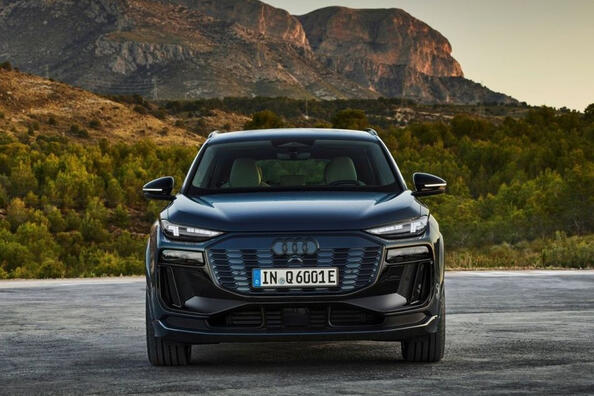 Audi Q6 e-tron elektriskā krosovera apskats