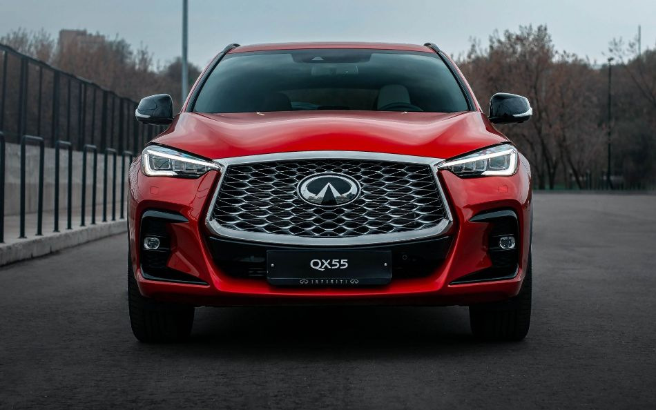 Infiniti QX55: eleganta un dinamiska krosovera apskats