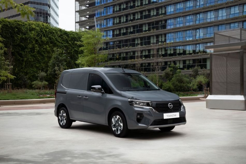 Nissan Townstar apskats: komforta un funkcionalitātes apvienojums