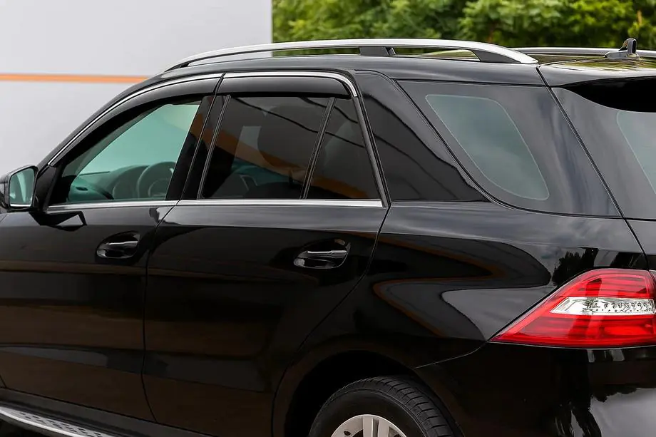 Mercedes GLE/ML class W166 2011–2018 Logu vēja deflektori ar hromētu līsti Niken Luxury (4 gab.) Image