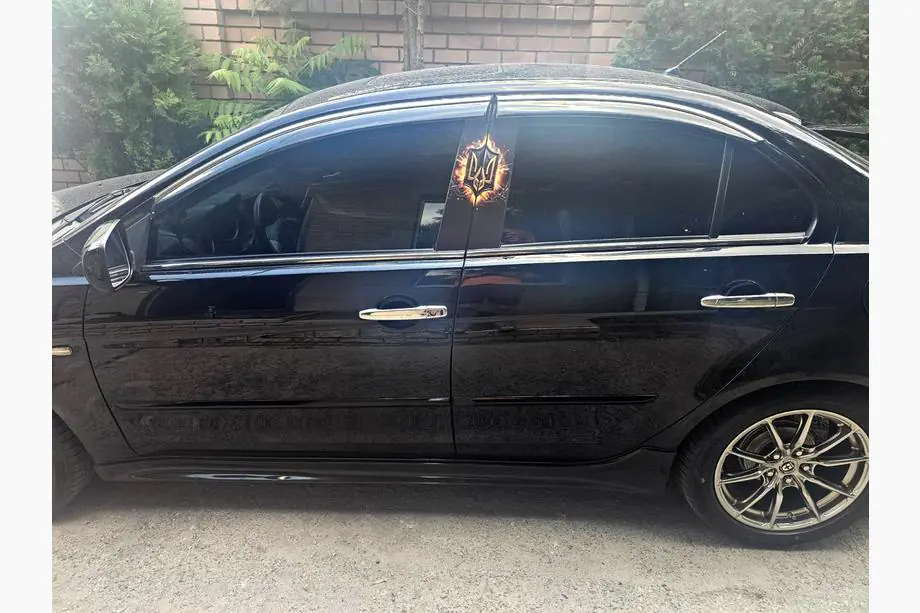 Mitsubishi Lancer X 2008– Logu vēja deflektori ar hromētu līsti Niken Luxury (4 gab.) Image