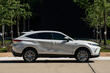 Toyota Venza apskats: moderns hibrīda krosovers foto 3