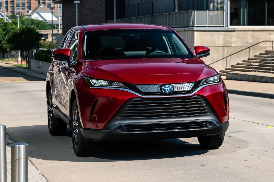 Toyota Venza apskats: moderns hibrīda krosovers