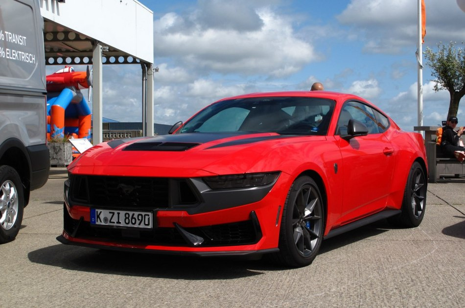 Ford Mustang septītās paaudzes apskats