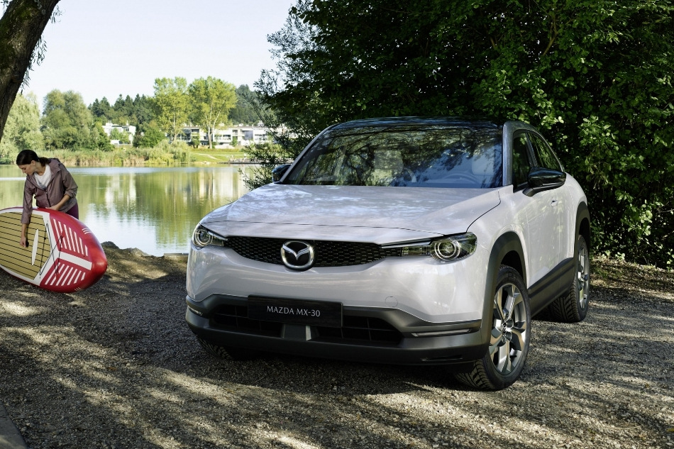 Mazda MX-30 apskats: stilīgs un videi draudzīgs krosovers
