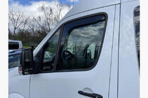 Volkswagen Crafter 2006–2016 Logu vēja deflektori, ieliekamie (2 gab., HEKO) foto 1