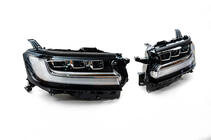 Toyota Land Cruiser 300 2021– Priekšējie lukturi foto 2