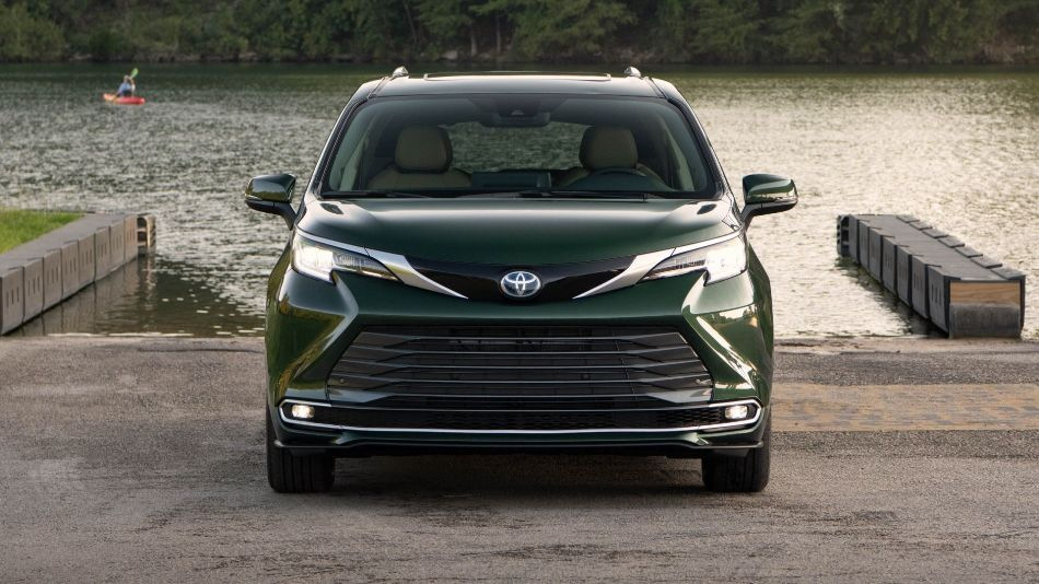 Toyota Sienna 4. paaudzes minivena apskats