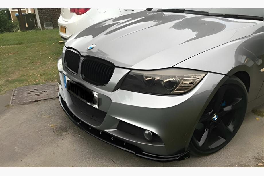 BMW 3. sērija E90/E91 2005–2011 Priekšējā bampera lūpa DPT V-1 (E90 M-Sport 2008-2011, spīdīgi melna) Image