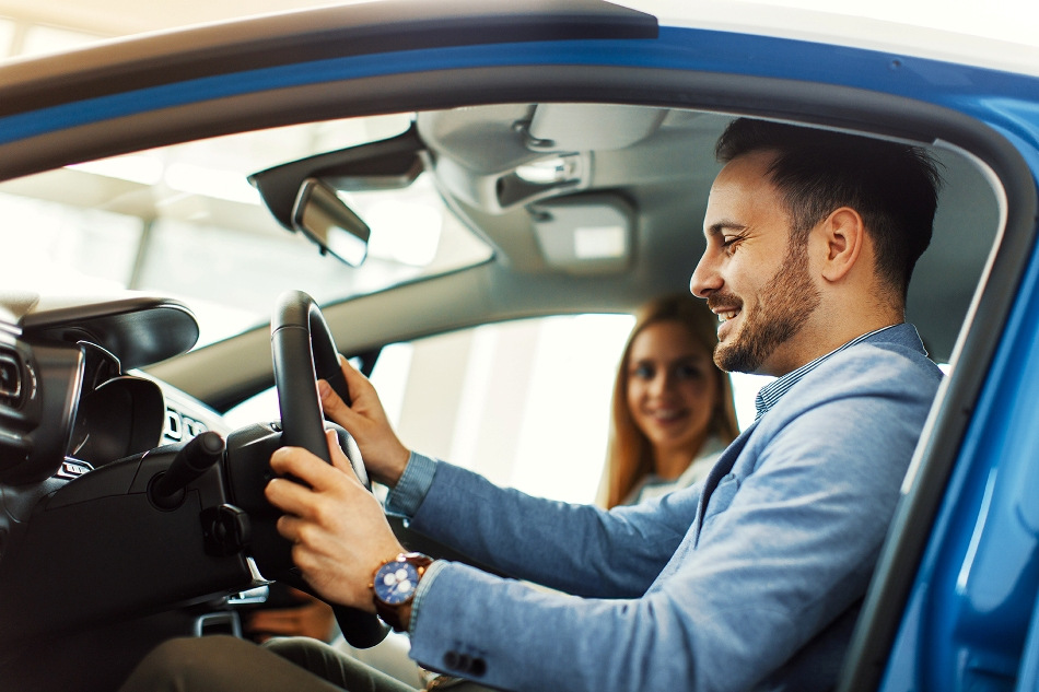 Pirmā auto izvēle: padomi iesācējiem autovadītājiem