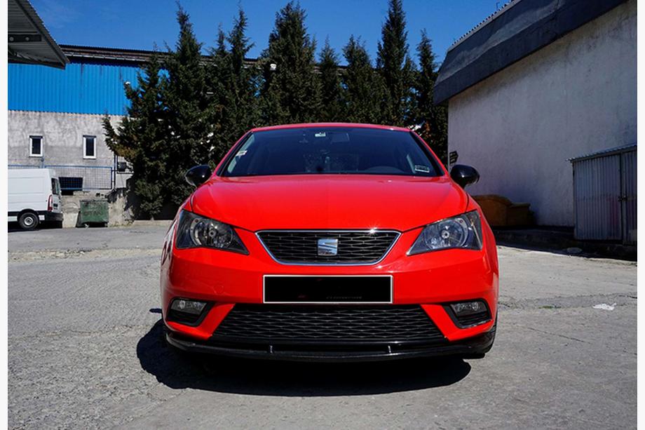 Seat Ibiza 2010–2017 Priekšējā lip uzlika DPT V-1 (melns spīdīgs) Foto 1