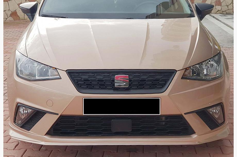 Seat Ibiza 2010–2017 DPT V-3 priekšējā lip uzlika (spīdīgi melna) Image