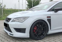 Seat Leon 2013–2020 Priekšējā lip uzlika DPT V-5 (2017-2020, spīdīgi melna) foto 2