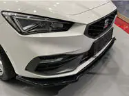 Seat Leon 2020– Priekšējā bufera lūpas uzlika DPT V-2 (spīdīgi melna) foto 2