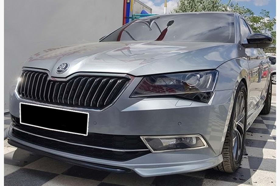Skoda Superb 2015–2024 Priekšējā bufera lūpas uzlika DPT V-1 (2015-2020, melns spīdīgs) Image