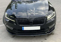 Skoda Superb 2015–2024 DPT V-2 priekšējās lūpas uzlika (2015-2020, spīdīgi melna) foto 16