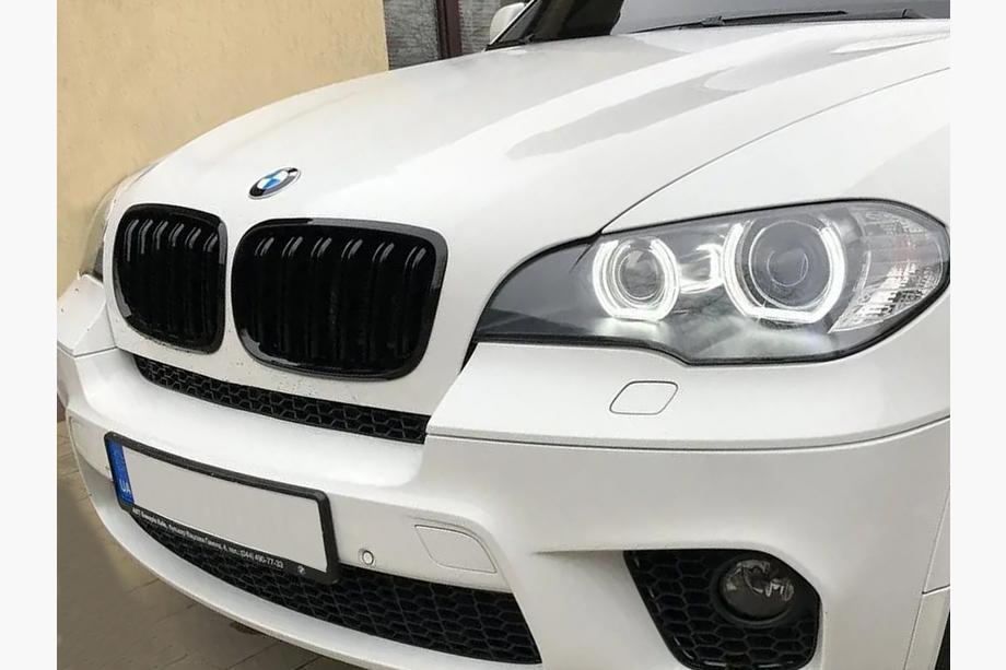 BMW X5 E70 2007–2013 Nieres restes M-Look (spīdīgi melnas) Foto 4