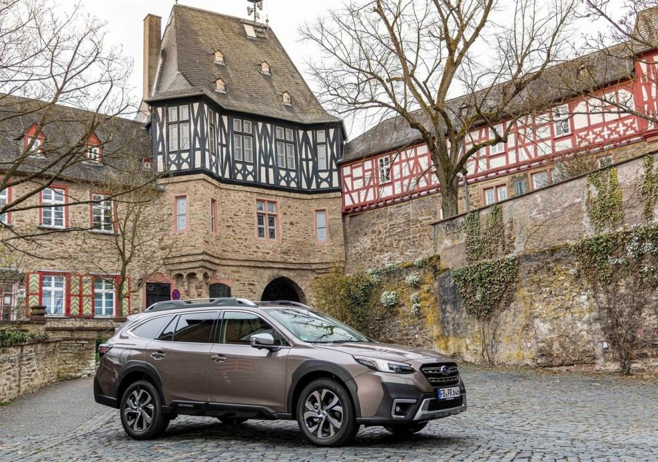 Subaru Outback apskats: uzticams un funkcionāls krosovers jebkuriem ceļiem