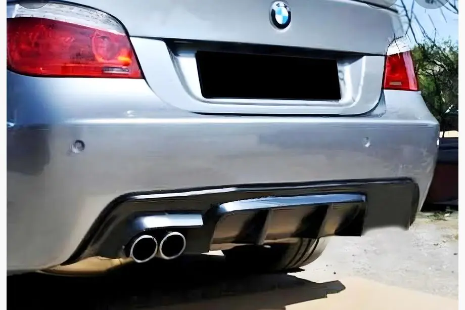 BMW 5. sērija E60/E61 2003–2010 Aizmugurējais difuzors DPT V-1 (M-Sport, spīdīgi melns) Image