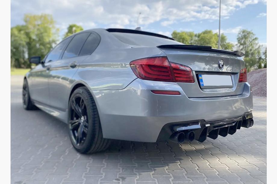 BMW 5. sērija F10/F11 2010–2016 Aizmugurējais difuzors CS-Style DPT (M5, spīdīgi melns, vakuumformēts) Image