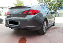 Opel Astra J 2009–2015 Aizmugurējais difuzors DPT V-2 (SD, spīdīgi melns) foto 2